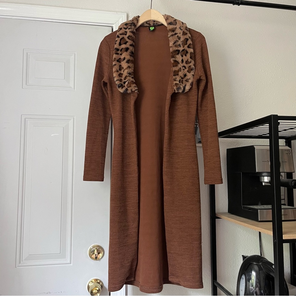 TUNNEL VISION brown knit cotton blend leopard cheetah‎ faux fur collar long line